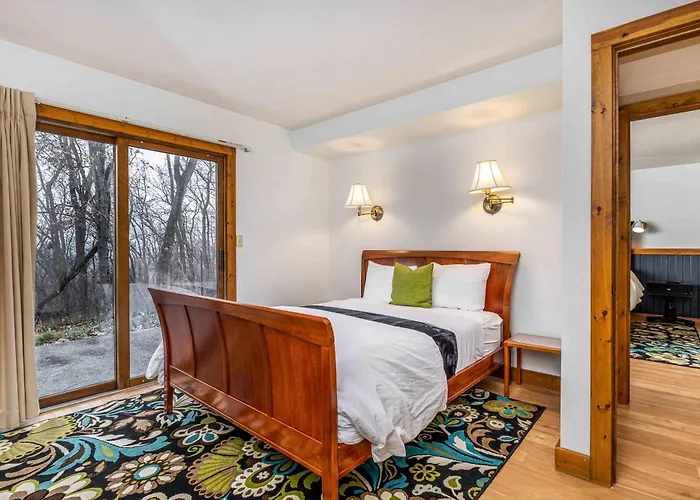 Сasa de vacaciones 4 Bdrm Dog-friendly Territory Getaway