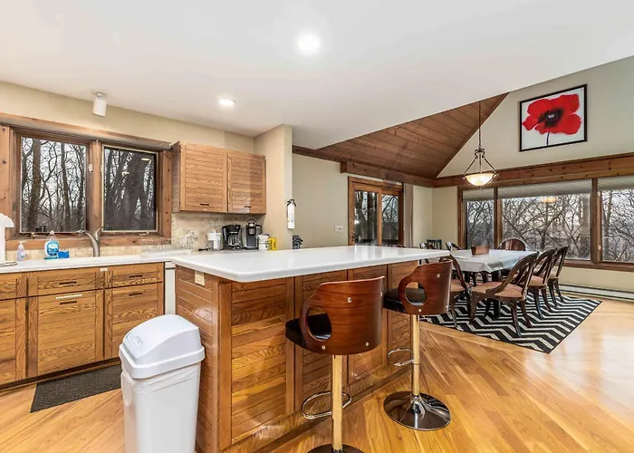 4 Bdrm Dog-friendly Territory Getaway