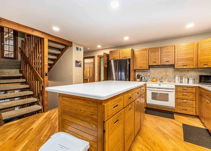 4 Bdrm Dog-friendly Territory Getaway